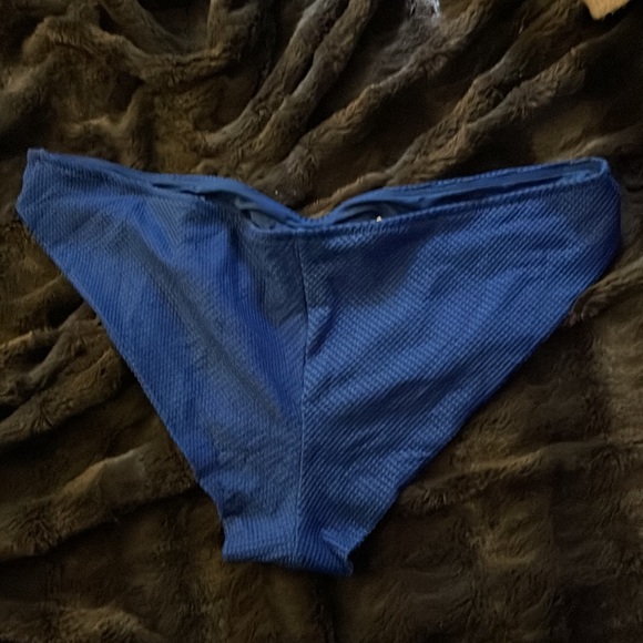 Aerie women’s XL bikini style cheekie blue seamless textured bikini bottom - Picture 2 of 3